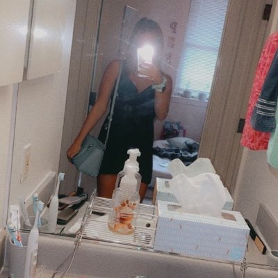 Profile Picture of Gina Hallman (@ginahallman_) on Twitter
