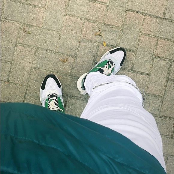 Profile Picture of Sam K (@samkushndd) on Poshmark