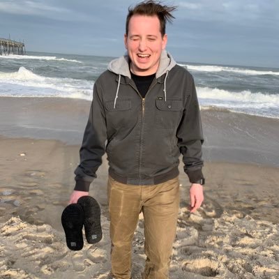Profile Picture of Aaron Waller (@Wallaboyy) on Twitter