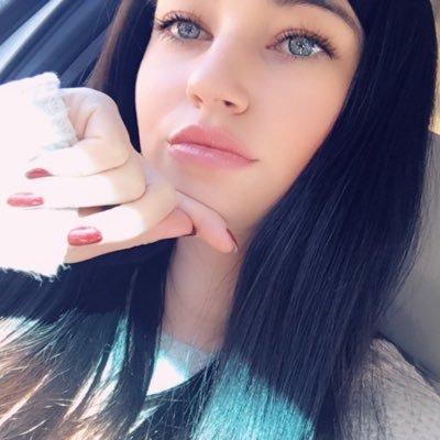 Profile Picture of Anna ♡ (@CupsOfCashCash) on Twitter