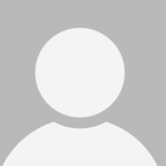 Profile Picture of Alyvia Palmisano (@alyviak030) on Poshmark