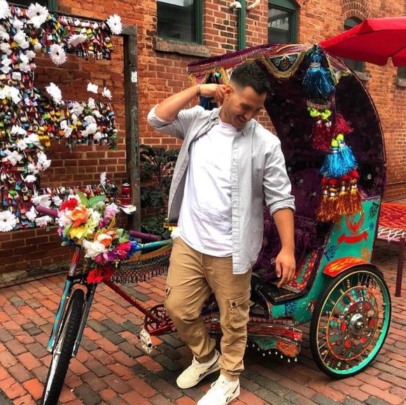 Profile Picture of Julian Arcila (@julianarcila) on Poshmark