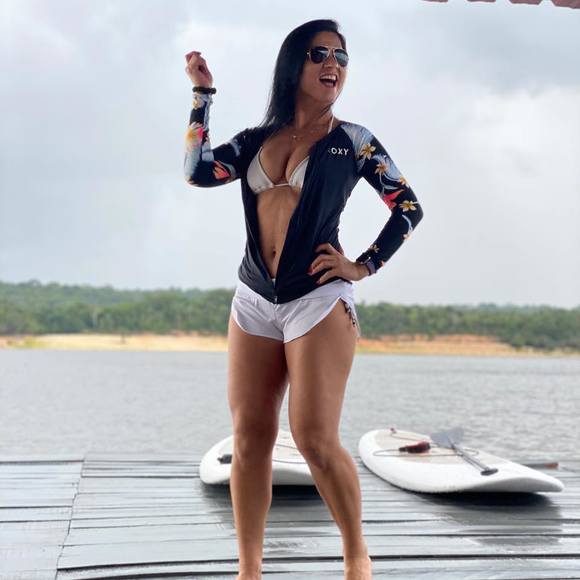Profile Picture of Cristiane Lima (@crisluka) on Poshmark