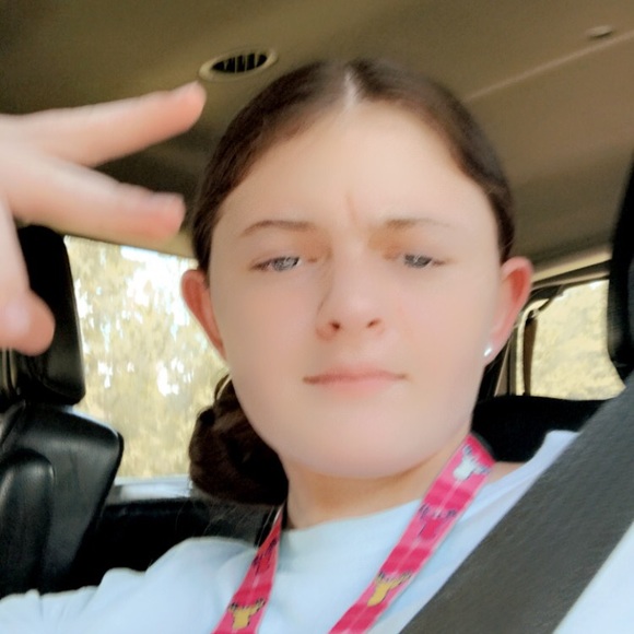 Profile Picture of Skylar Smith (@goatskylar2) on Poshmark