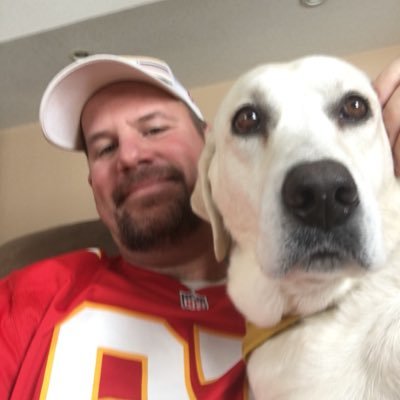 Profile Picture of Christopher Crane (@CCKCCHIEFS) on Twitter