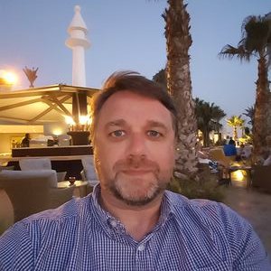 Profile Picture of Richard August (@RichardJAugust) on Twitter