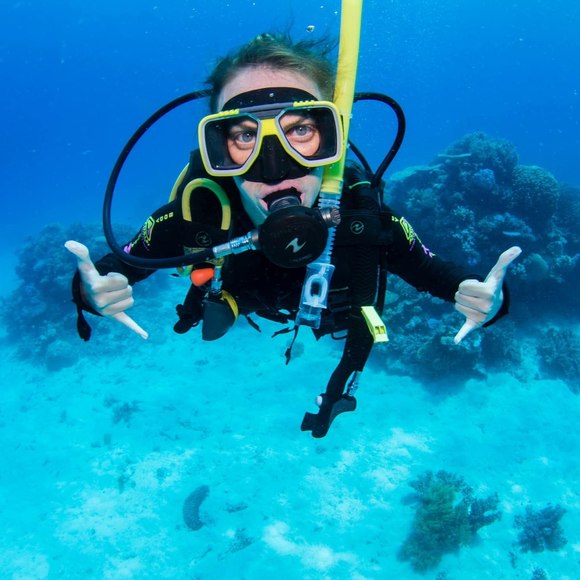 Profile Picture of Alicia Heugel (@coffee718) on Poshmark