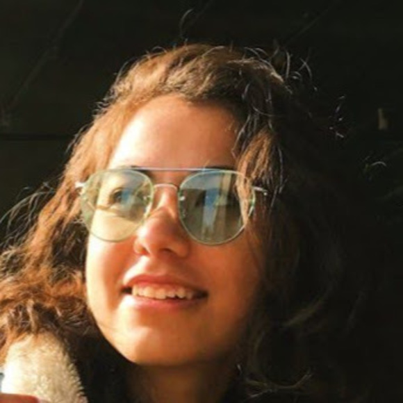 Leyla Dundar - Poshmark Profile Picture of Leyla Dundar (@cizys) on Poshmark