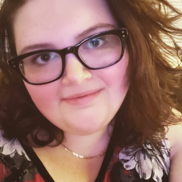 Profile Picture of Summer Cohenour (@summer_dawn01) on Poshmark