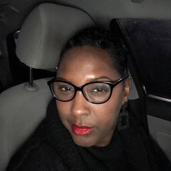 Trese Trese - Poshmark Profile Picture of Trese Trese (@tresezari12345) on Poshmark