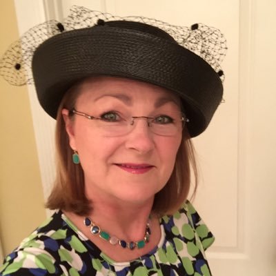 Profile Picture of Lynn Farris (@LynnFarris44) on Twitter