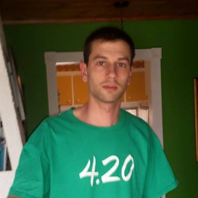 Profile Picture of Nicolas Goyette Gren (@Homme_a_vache) on Twitter