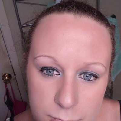 Profile Picture of Amanda Devoe (@AmandaDevoe3) on Twitter