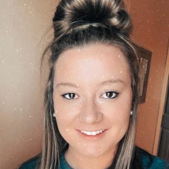 Profile Picture of Tamara Guthrie (@tamaraguthrie) on Poshmark