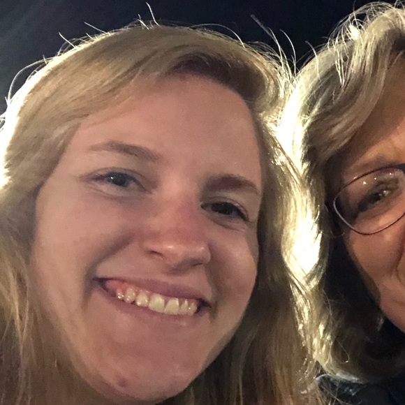 Brianna Rodenberg - Poshmark Profile Picture of Brianna Rodenberg (@rylee03367) on Poshmark