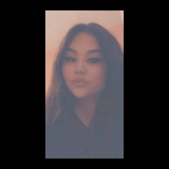 Profile Picture of Brianna Yang (@nanayang916) on Poshmark