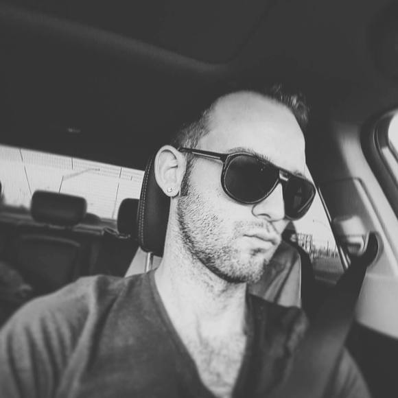 Profile Picture of Christopher Jacob (@cjpeart) on Poshmark