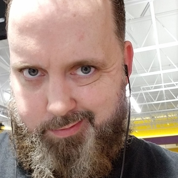 Profile Picture of David Jobe (@lazarusjobe) on Poshmark