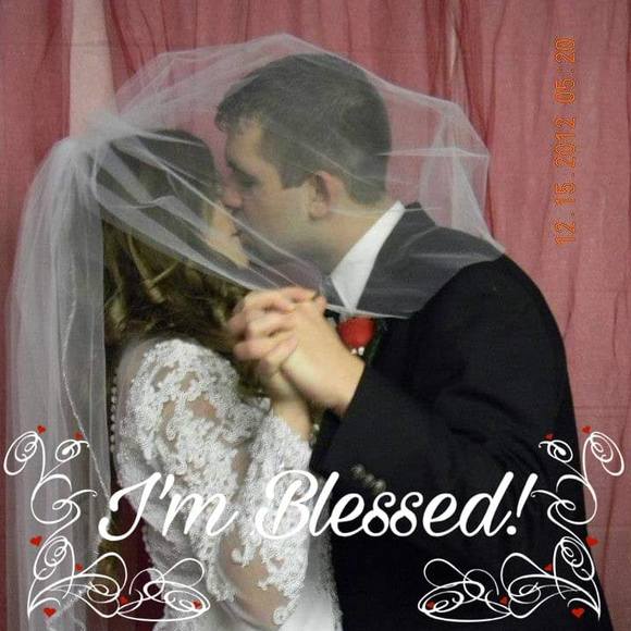 Profile Picture of Danielkelsey Warwick (@kelsey_rose94) on Poshmark