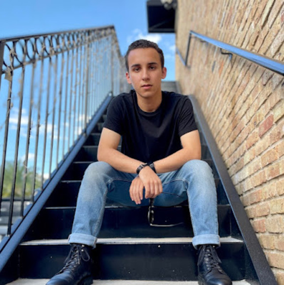 Profile Picture of Rudy Sengelmann (@sengelmannrudy) on Poshmark