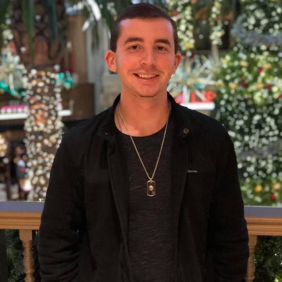 Profile Picture of Michael Gustafson (@mikegus) on Poshmark