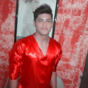 Profile Picture of ALEXANDER BRAVO (@AmbeBardo) on Twitter