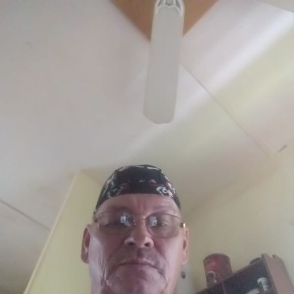 Chester Grabinski - Poshmark Profile Picture of Chester Grabinski (@cgrabinski4) on Poshmark