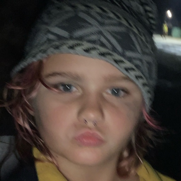 Minnie Hazell - Poshmark Profile Picture of Minnie Hazell (@minniehazell3) on Poshmark