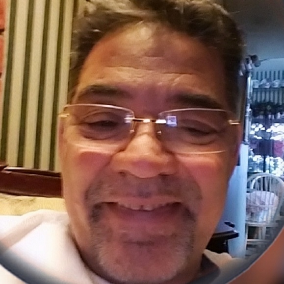 Profile Picture of Felipe Hurtado (@danubiorah) on Poshmark