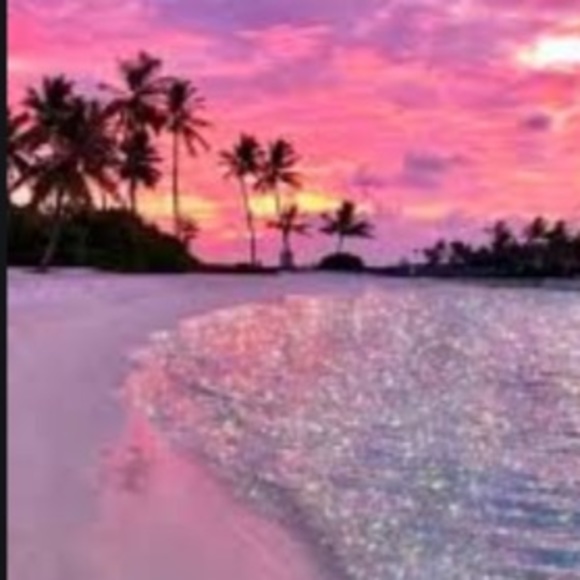 Profile Picture of Brooke Olley (@803297) on Poshmark