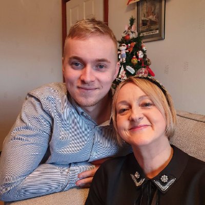 Profile Picture of Adamlogsdon2 (@adamlogsdon21) on Twitter