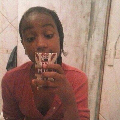 Profile Picture of Júlia Brandão (@juliabrandao112) on Twitter