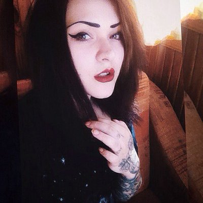 Profile Picture of Aimee Kent (@AimeeKe73861751) on Twitter