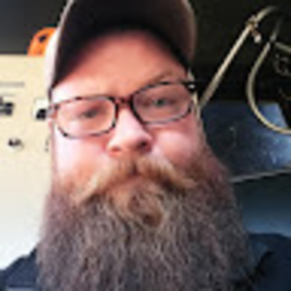 Profile Picture of Corey Lennon (@clennon133) on Poshmark