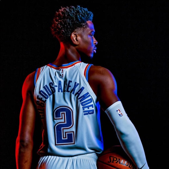 Profile Picture of David Salera (@salera16) on Poshmark