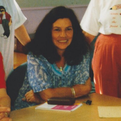 Profile Picture of Eileen Sinclair (@eileensinclair) on Twitter