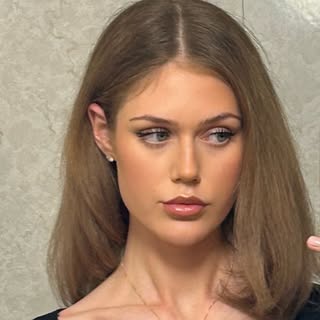 Profile Picture of Alice Vondeling | Model (@alicevondeling) on Instagram