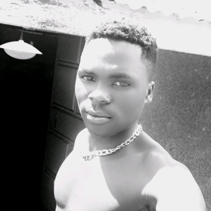 Profile Picture of Andrew Tosh ochieng (@andrewtosh812) on Tiktok
