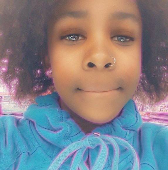 Profile Picture of Ladonna Tucker (@lala2_pretty) on Poshmark