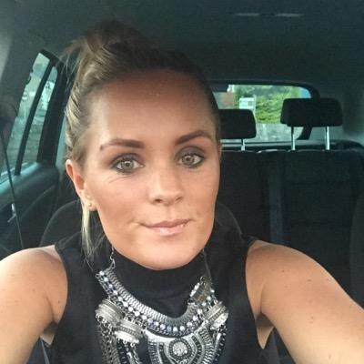 Profile Picture of Shelley Jayne Smith (@shelleyjayneMUA) on Twitter