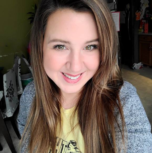 Profile Picture of Tamara Sutton (@sevensixeight12) on Poshmark
