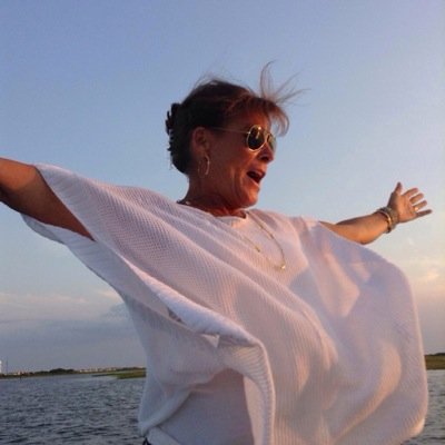 Profile Picture of Sandra Donahue (@swsd4pa) on Twitter