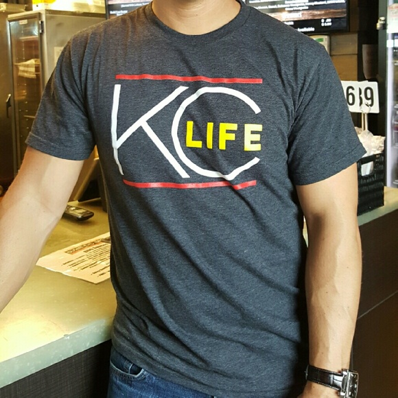 Profile Picture of Jason Barrett (@jasebud) on Poshmark