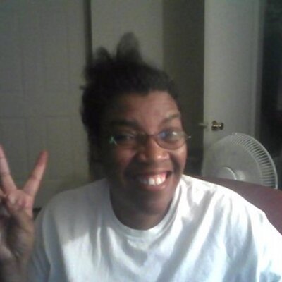 Profile Picture of Nell Pugh (@fnell421959) on Twitter