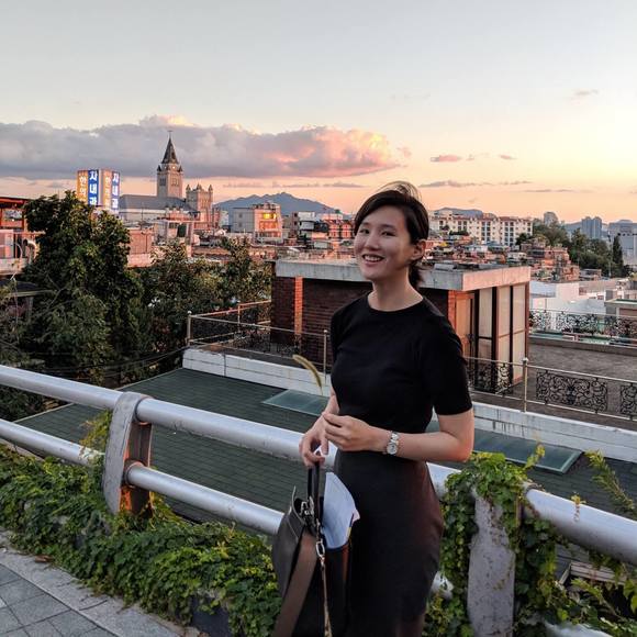 Profile Picture of Kimmy Kim (@kimmysuminkim) on Poshmark