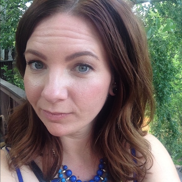 Profile Picture of Joanne Cox (@jojoemama) on Poshmark