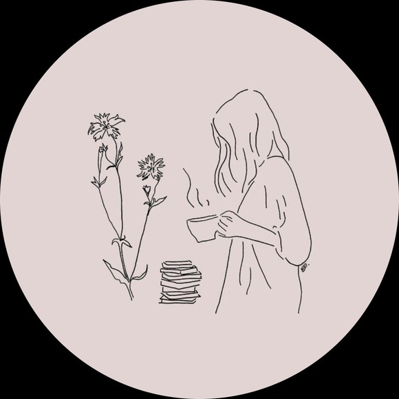 Profile Picture of Lilly Tyger (@tygerlily_chic) on Poshmark