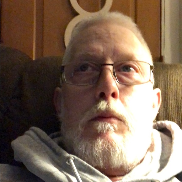 Profile Picture of Raymond Link (@raymondlink) on Poshmark