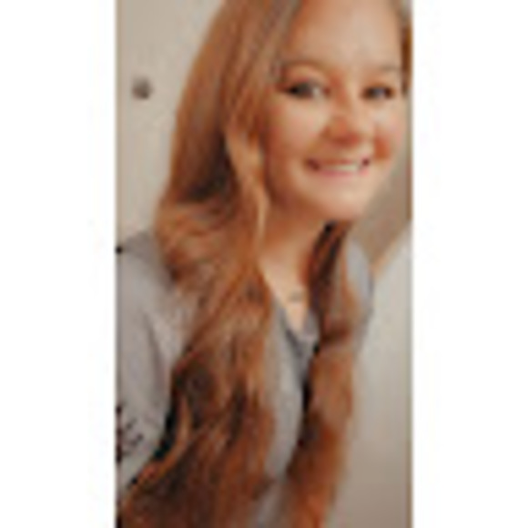 Profile Picture of Tamara Chapman (@tholste3) on Poshmark