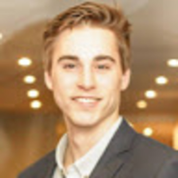 Profile Picture of Andrew Featherston (@andrewfeatherst) on Poshmark